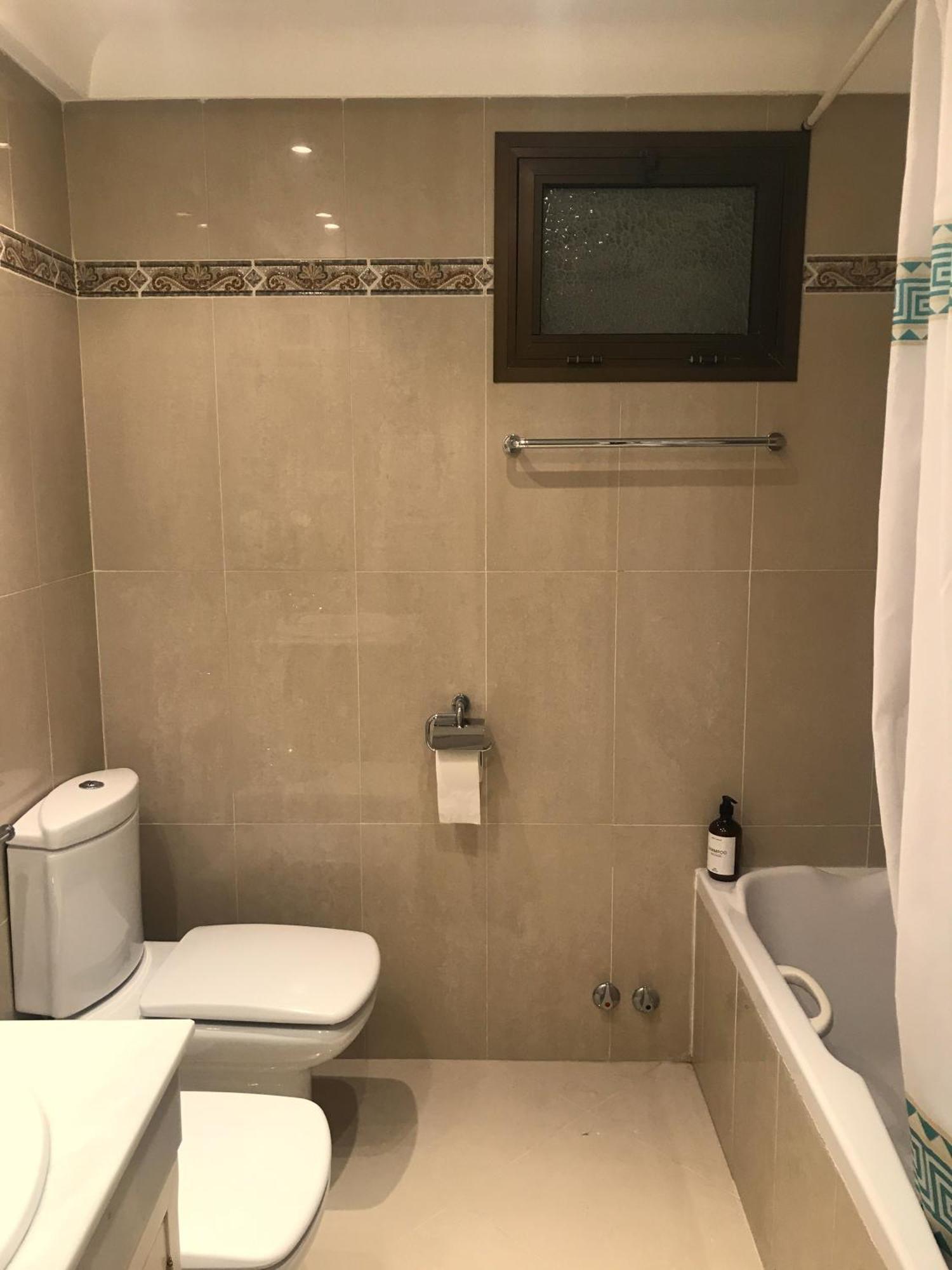Habitacion Deluxe Con Bano Privado En Atalaya Apartagolf, Естепона Екстер'єр фото