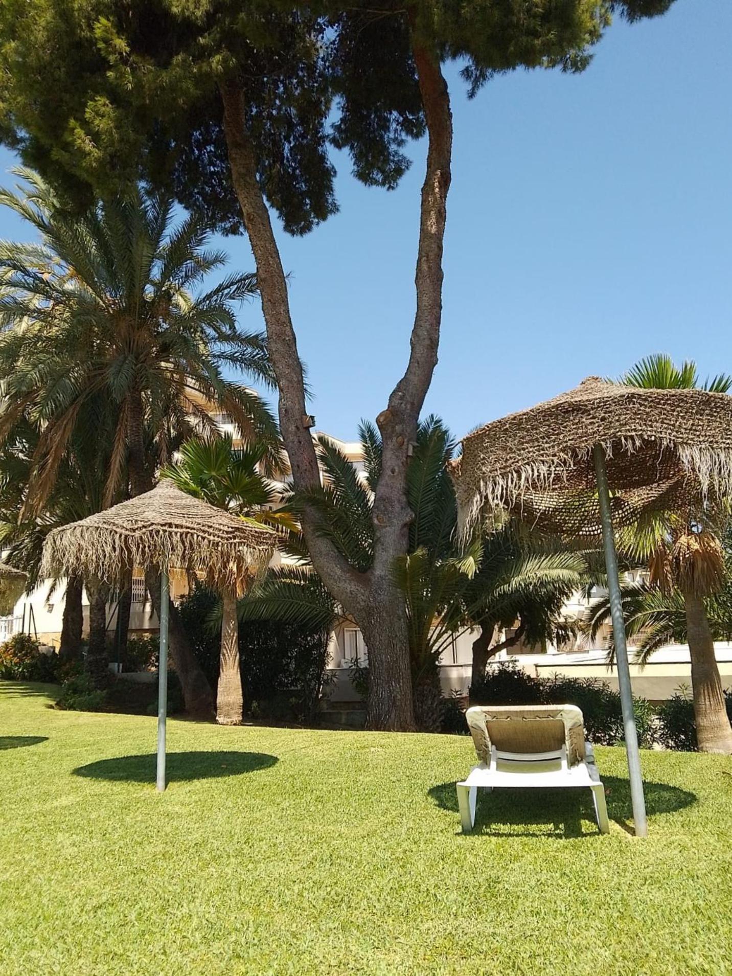 Habitacion Deluxe Con Bano Privado En Atalaya Apartagolf, Естепона Екстер'єр фото